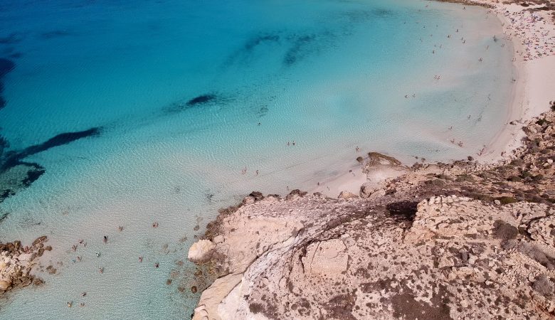 spiaggia dei conigli Lampedusa